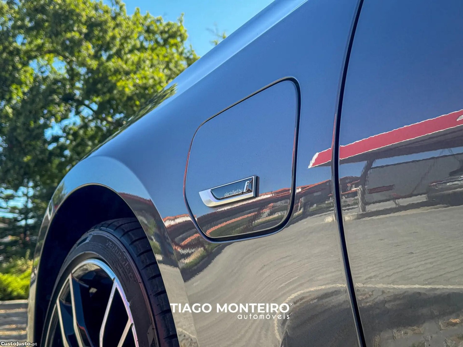 BMW 330 e Pack Desportivo M Auto — fotografia 10
