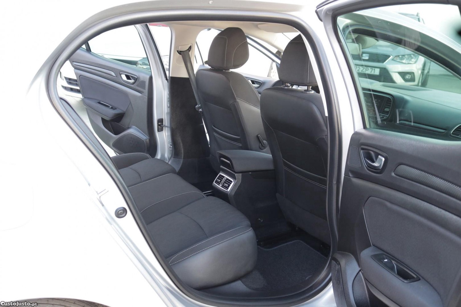Renault Mégane 1.5 Blue DCI Limited 115cv — fotografia 40