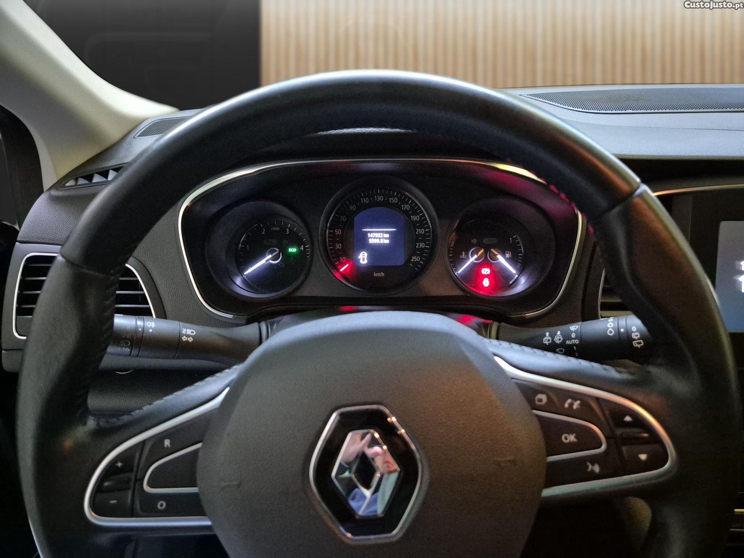 Renault Mégane 1.5 DCi — fotografia 6