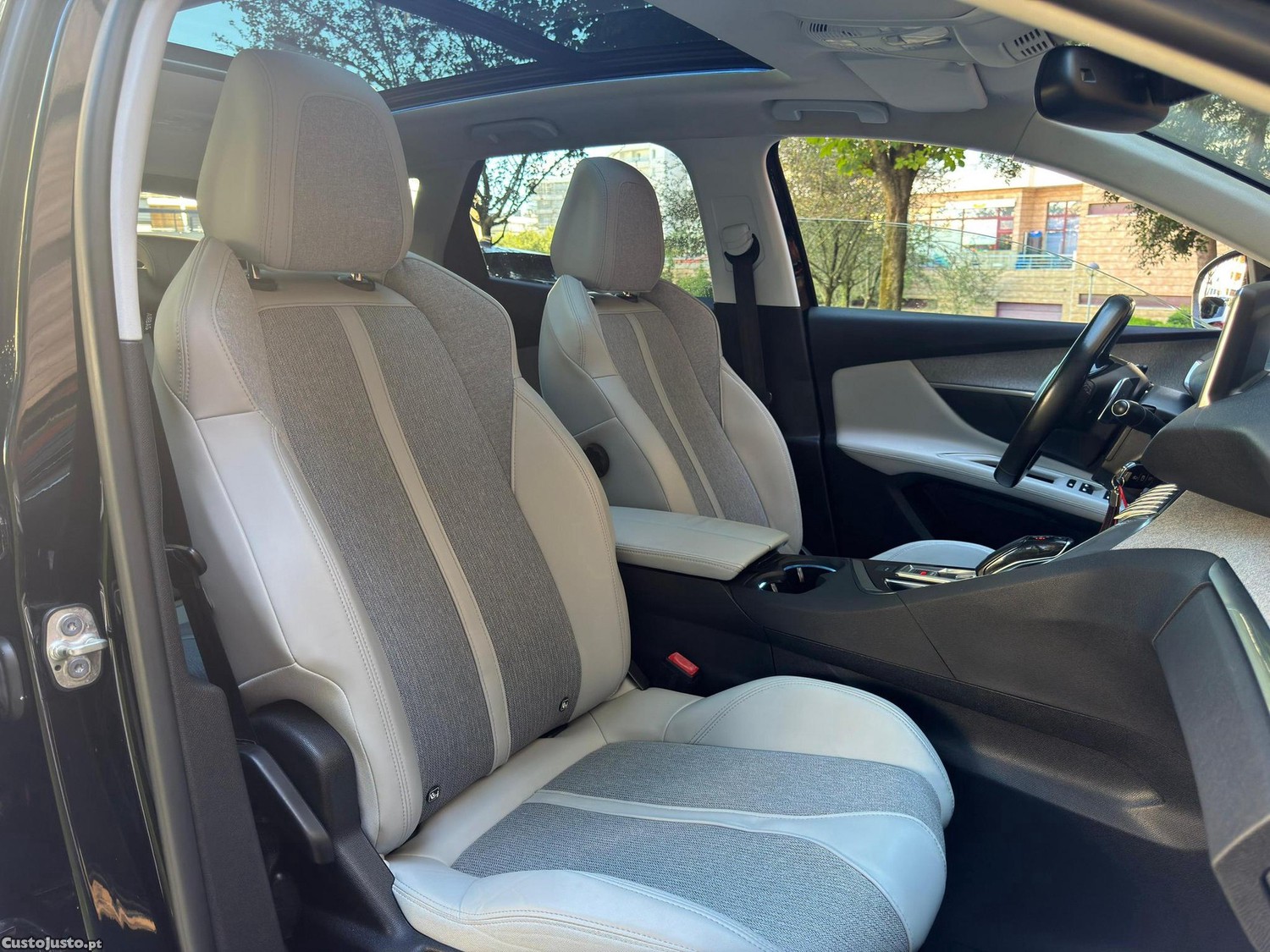 Peugeot 3008 1.2 PureTech Allure EAT8 — fotografia 6