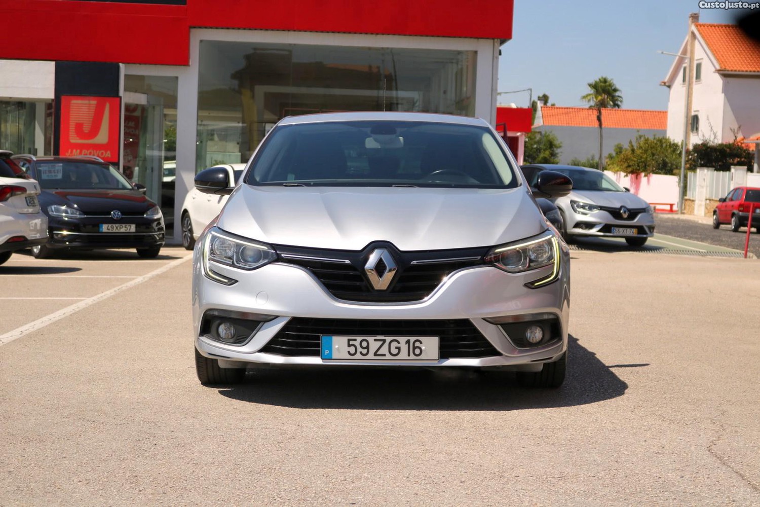 Renault Mégane 1.5 Blue DCI Limited 115cv — fotografia 57