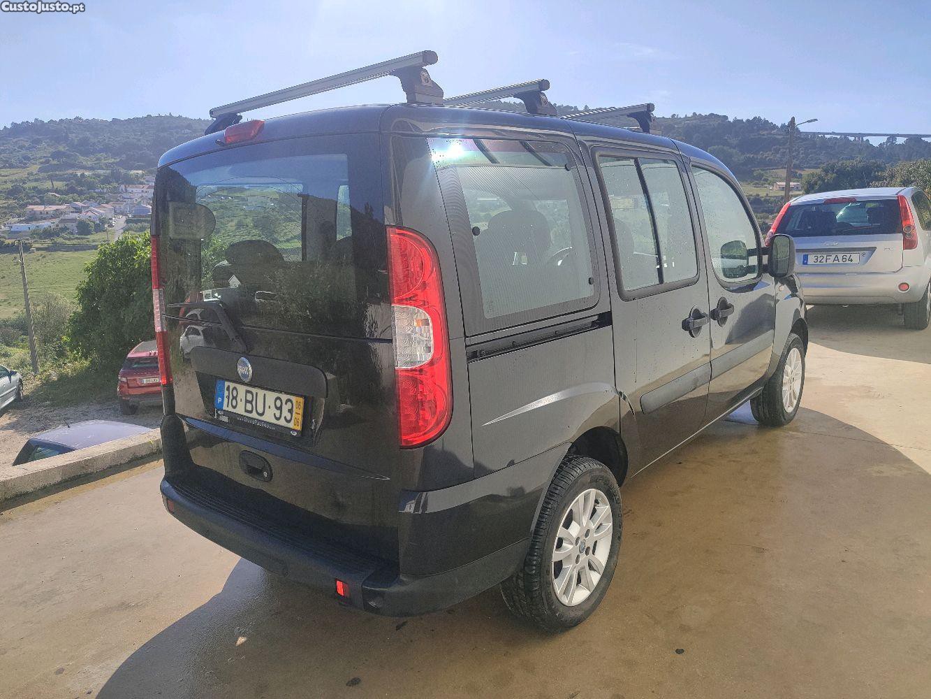 Fiat Doblo 1.3 MultiJet 7Lugares — fotografia 8
