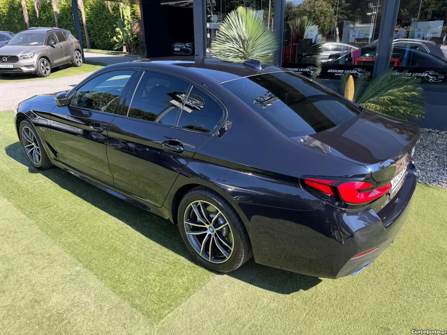 BMW 520 e Pack M — fotografia 16