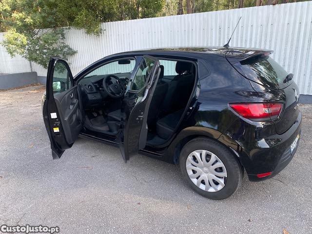 Renault Clio 1.5 DCI ZEN 90 Cv — fotografia 3