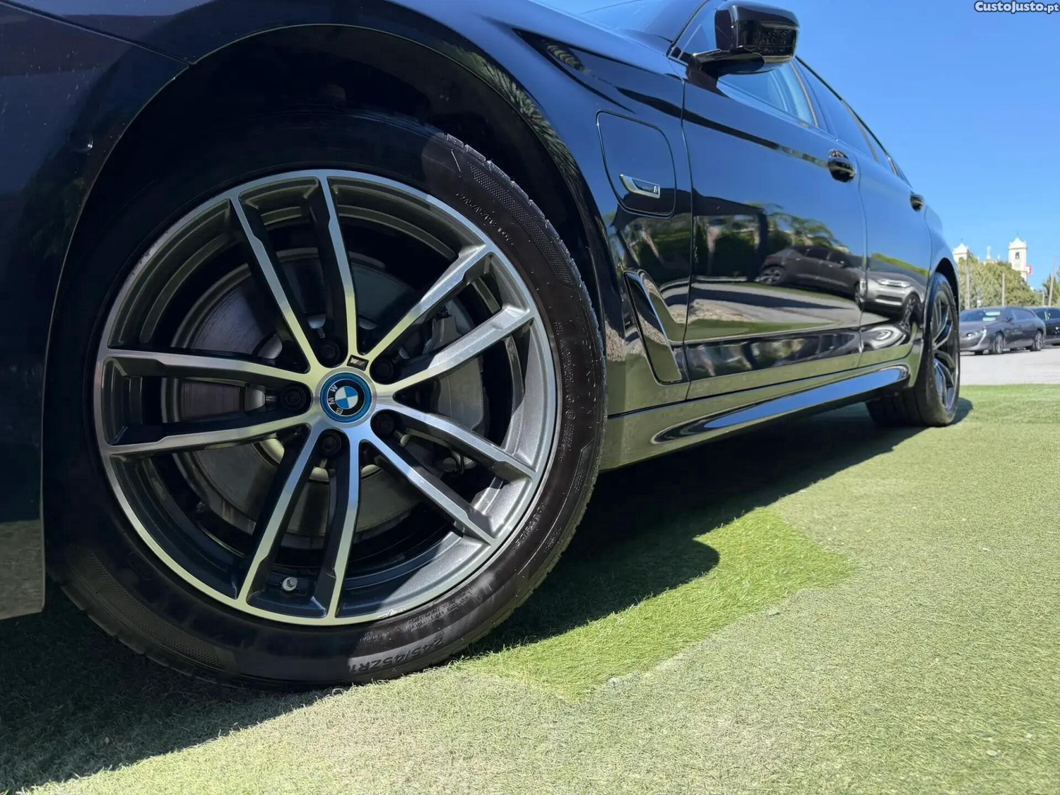 BMW 520 e Pack M — fotografia 27