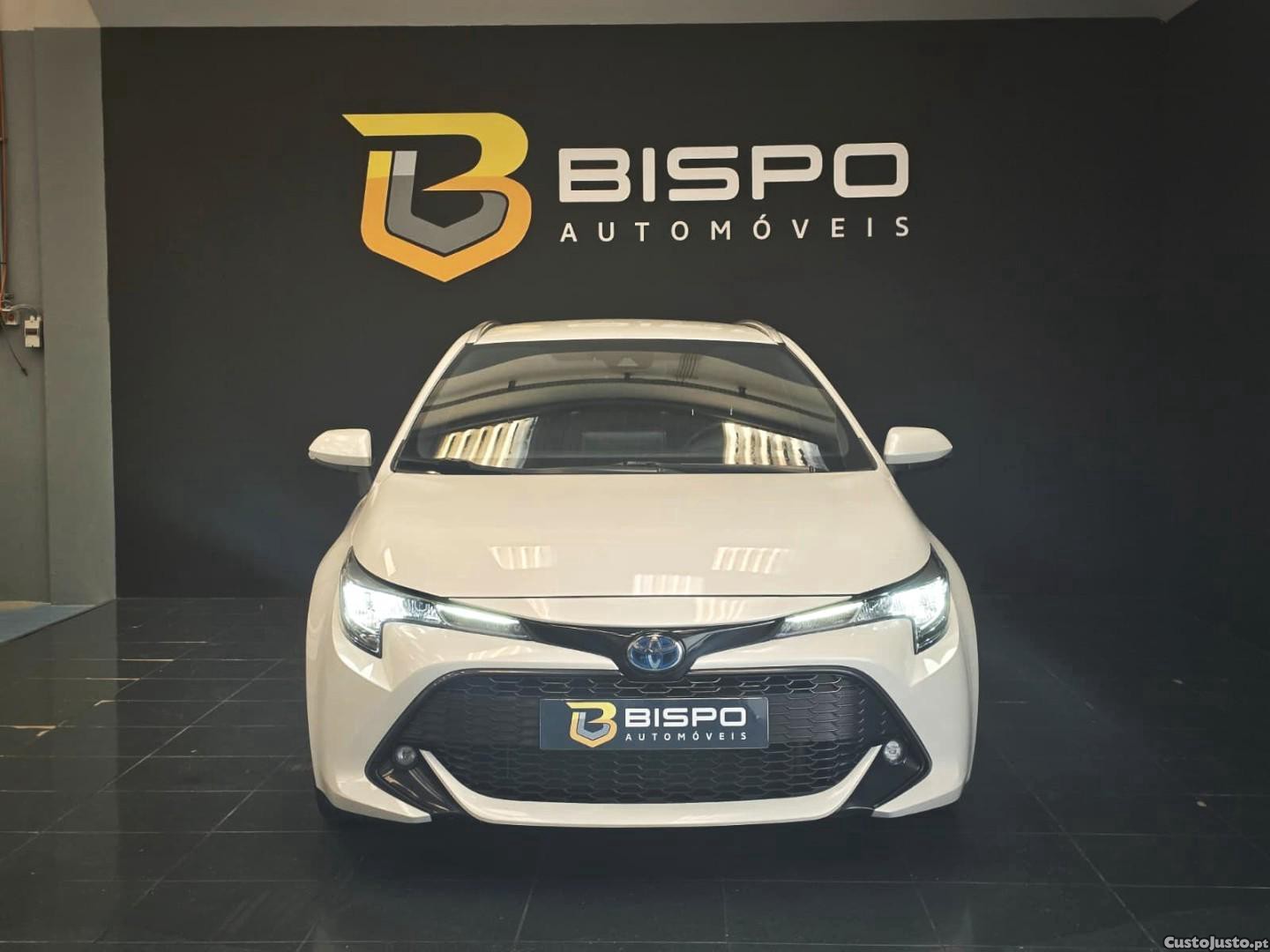 Toyota Corolla 1.8 Hybrid Comfort — fotografia 17