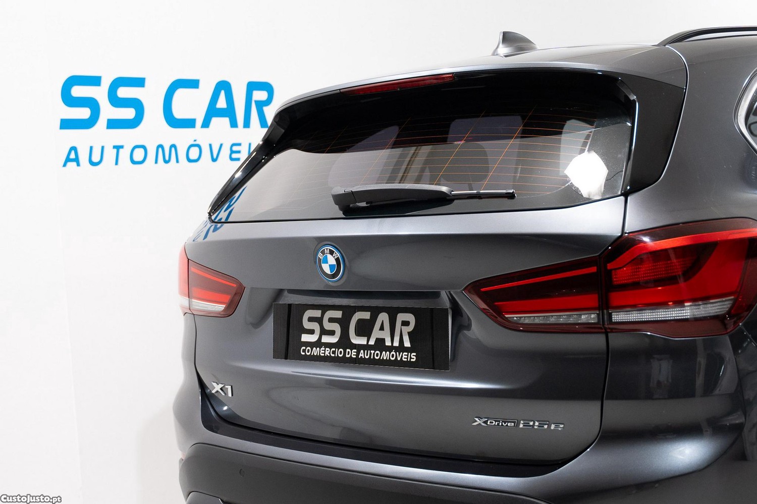BMW X1 25 e xDrive Corporate Edition — fotografia 22