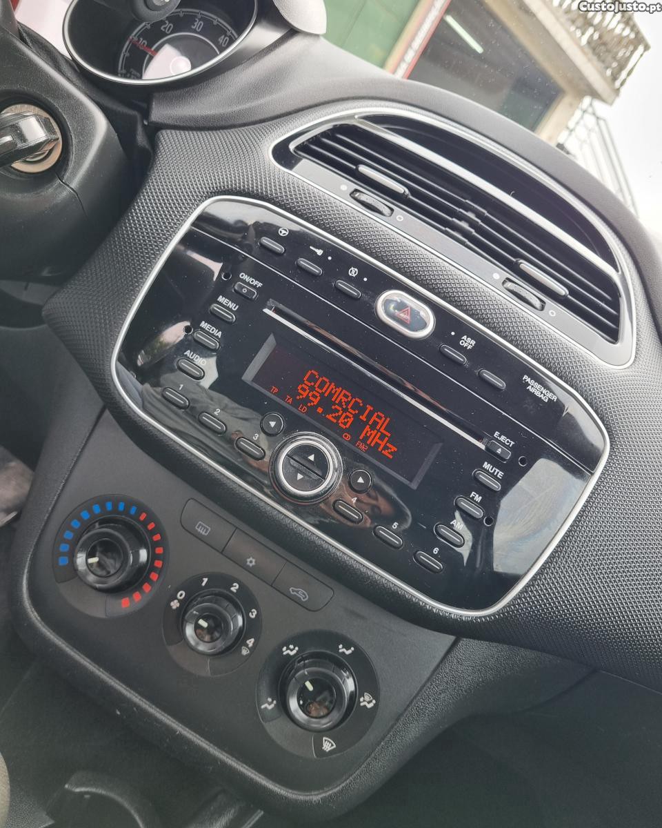 Fiat Punto 1.2 Easy S&S — fotografia 5