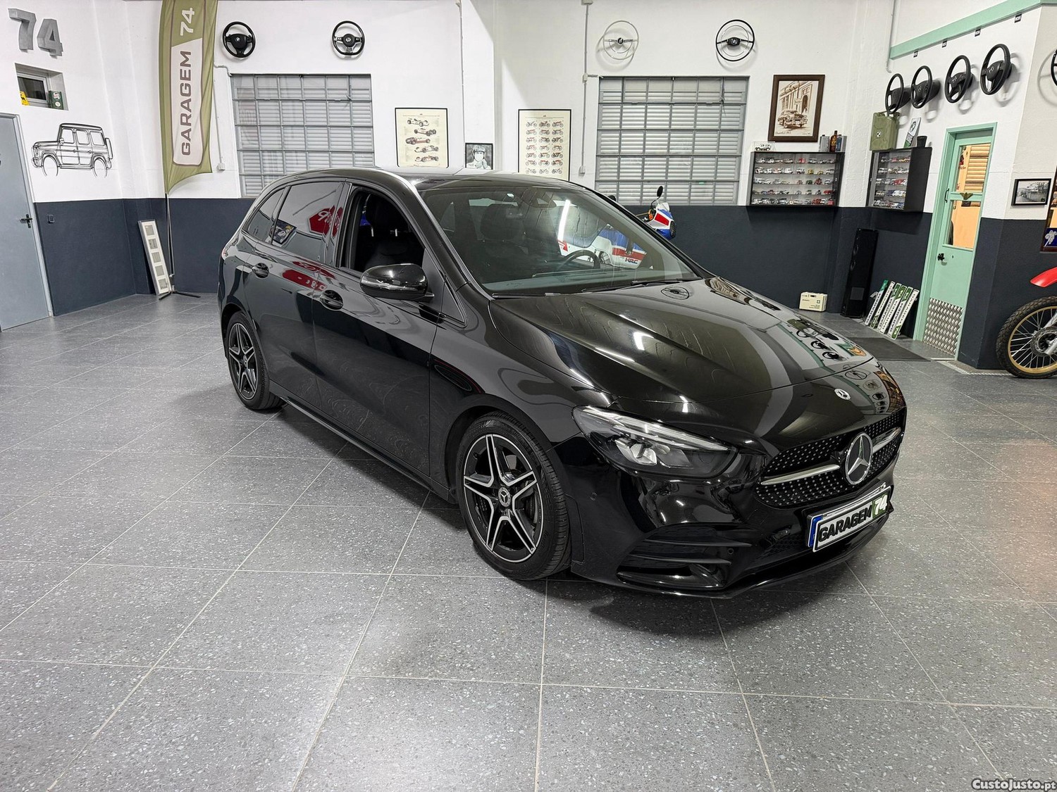 Mercedes-Benz B 180 d AMG Line Aut. — fotografia 24