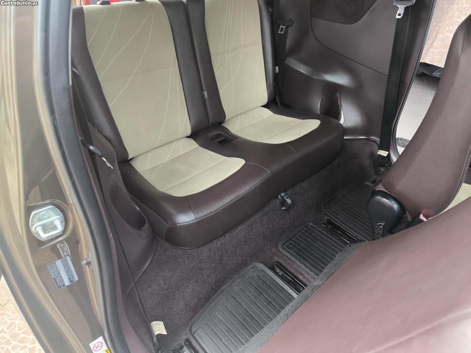 Toyota iQ N COLLECTION — fotografia 9