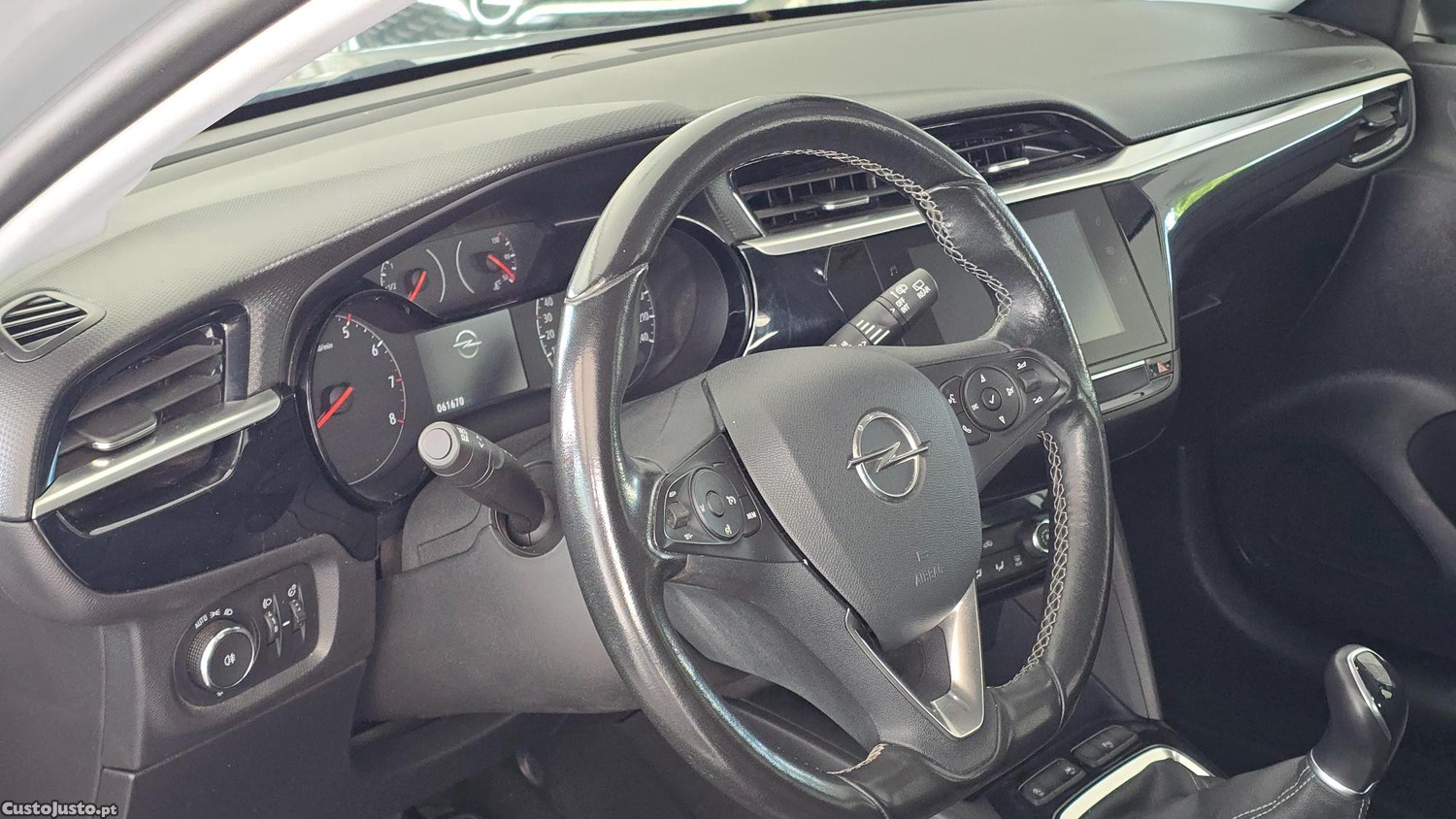 Opel Corsa 5 PORTAS — fotografia 5