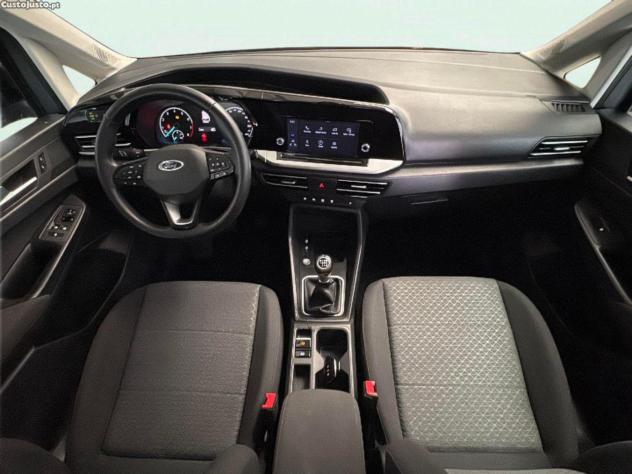 Ford Tourneo 1.5 EcoBoost Titanium — fotografia 4
