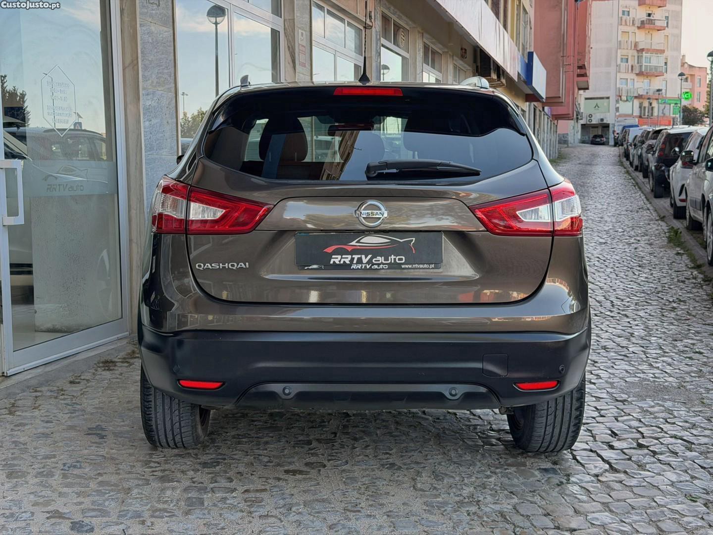 Nissan Qashqai 1.5 dCi Acenta Connect — fotografia 11