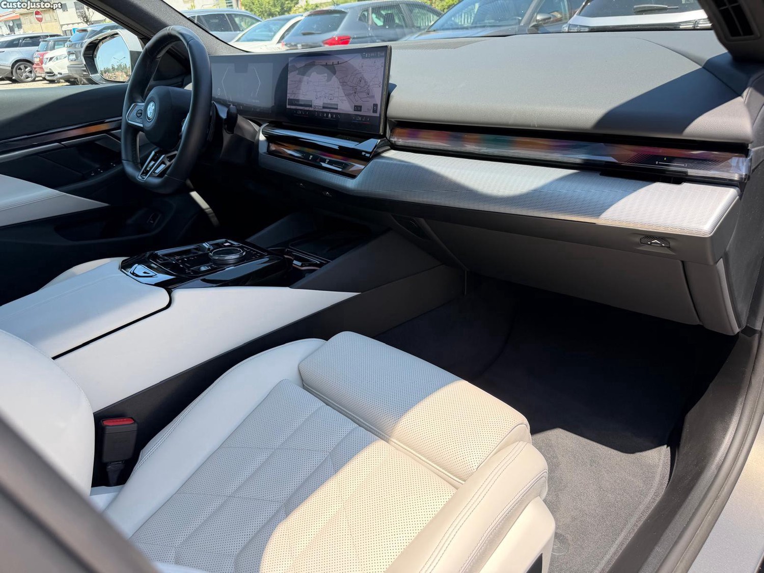 BMW 530 e Pack Desportivo M Pro — fotografia 10