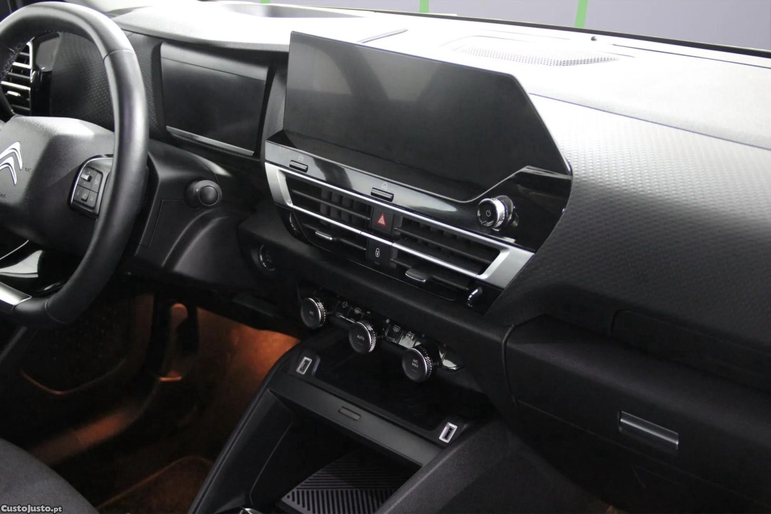 Citroën e-C4 50 kWh Shine — fotografia 7