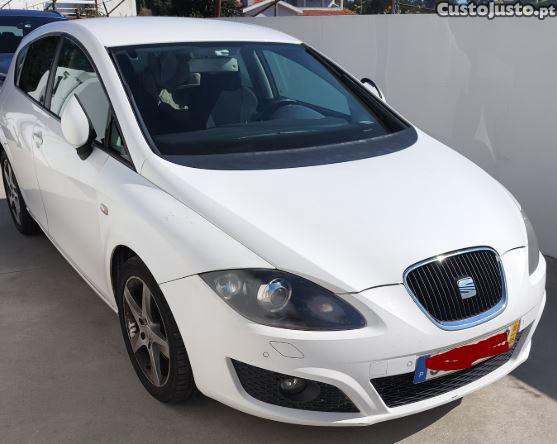 SEAT Leon 1.6 TDI Ecomotive Start/Stop — fotografia 5