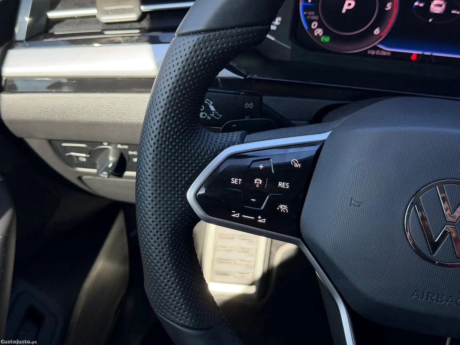 Volkswagen Arteon 2.0 TDI Elegance DSG — fotografia 4