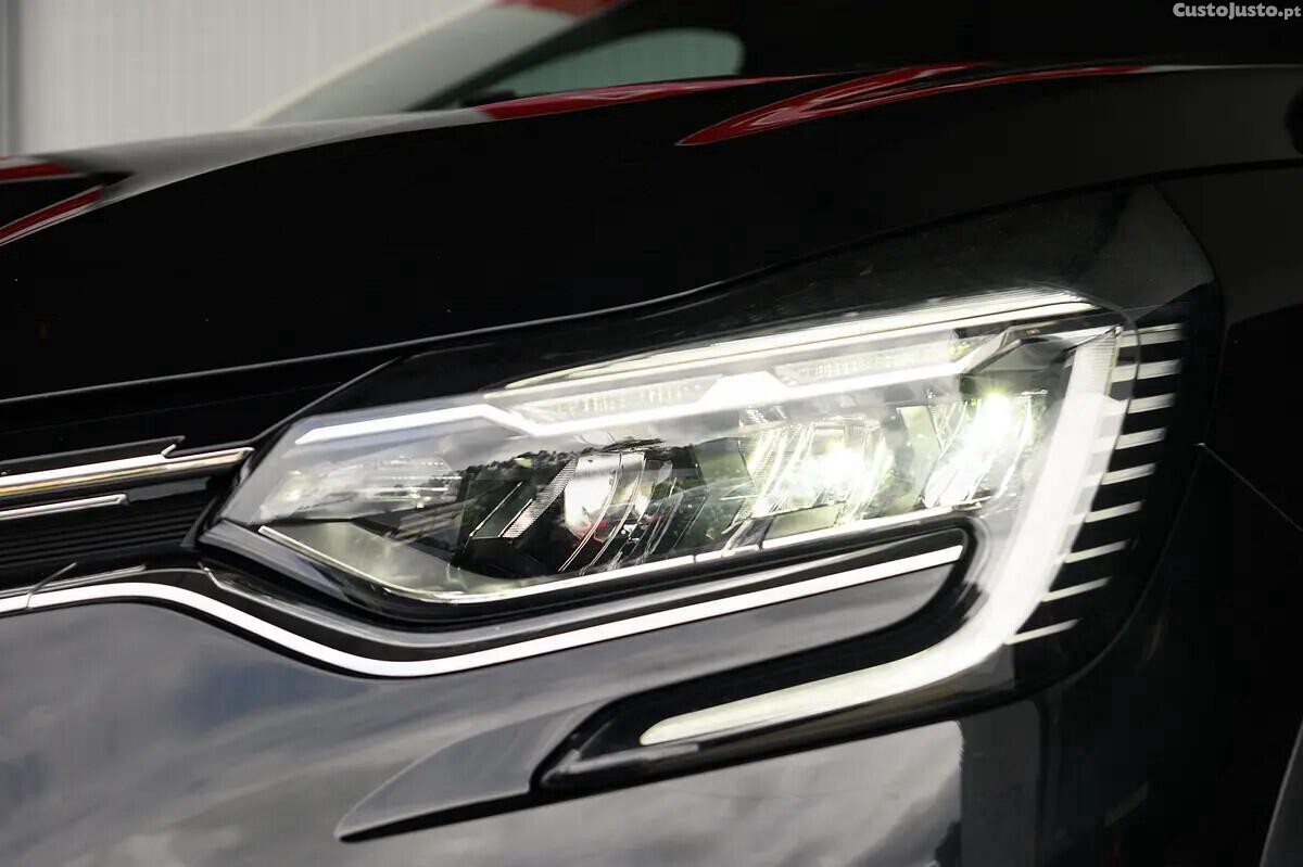 Renault Captur 1.0 TCe Techno — fotografia 18