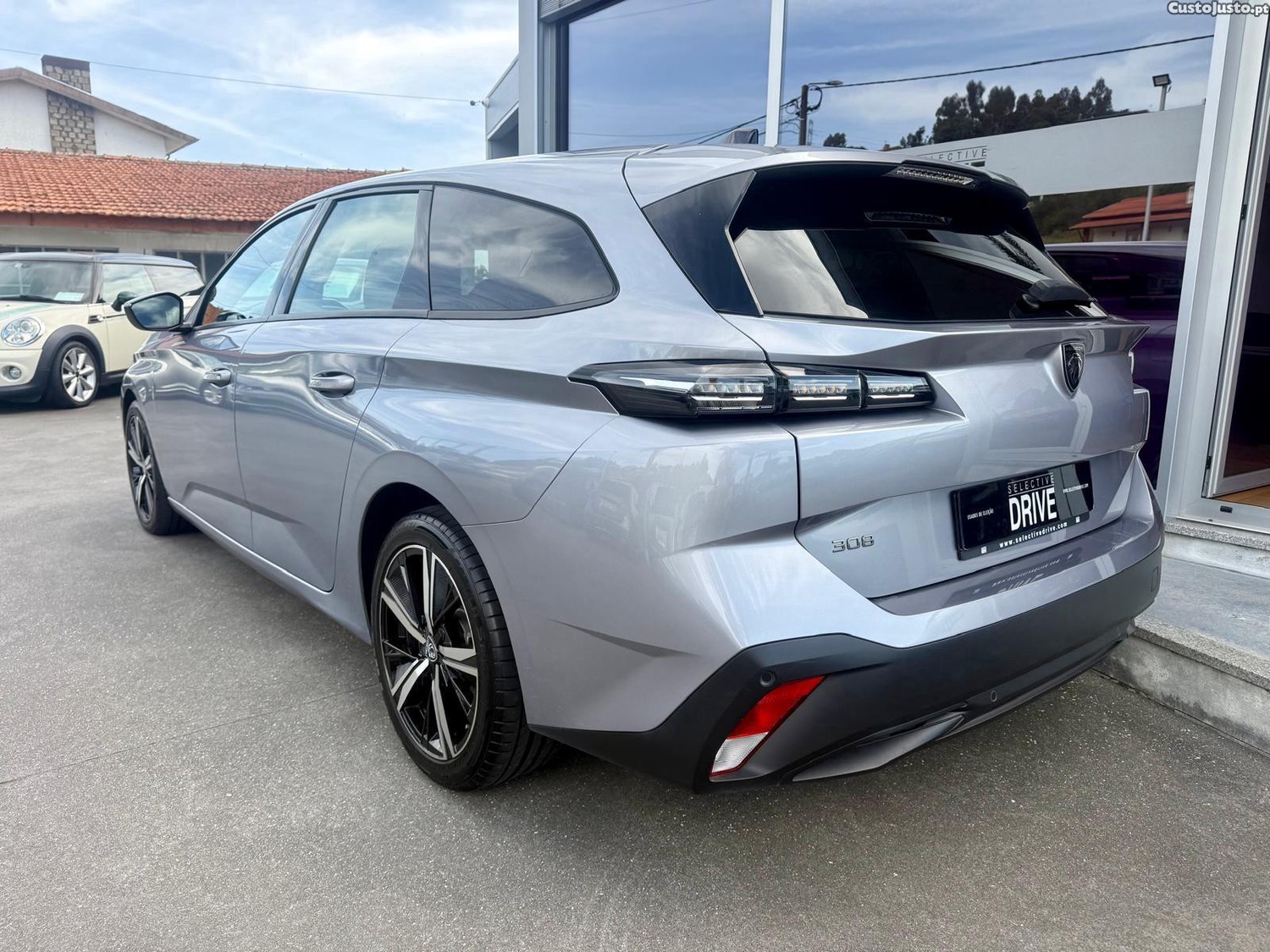 Peugeot 308 SW 1.5 BlueHDi Allure Pack — fotografia 9