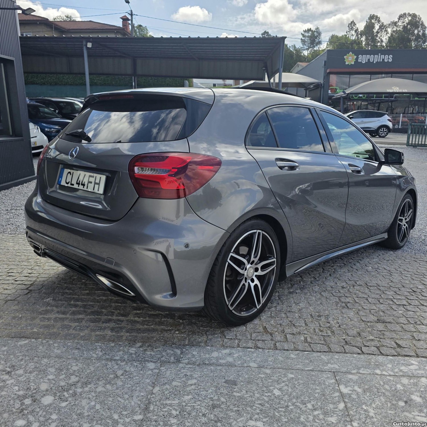 Mercedes-Benz A 200 d AMG Line Aut. — fotografia 24