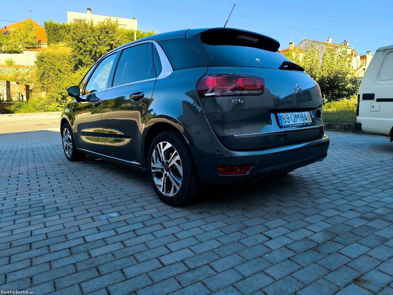 Citroën C4 Picasso Exclusive — fotografia 8