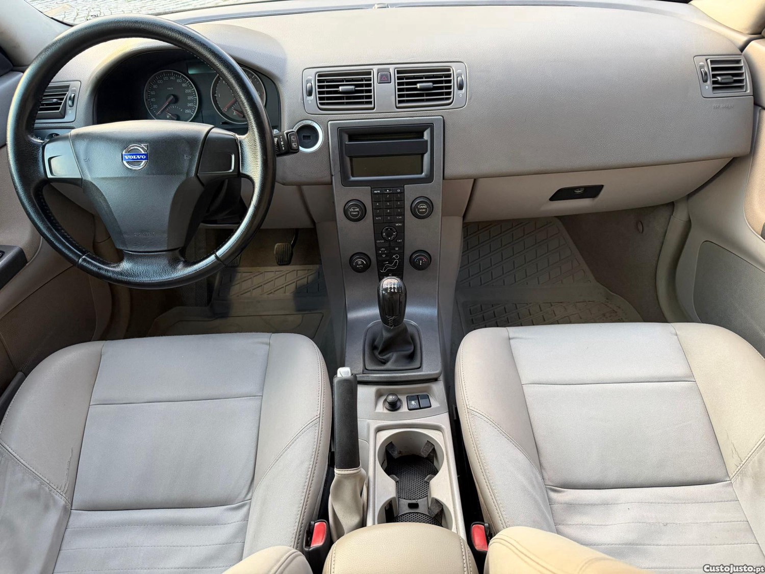 Volvo V50 2.0HDI 136CV IUC BARATO — fotografia 5