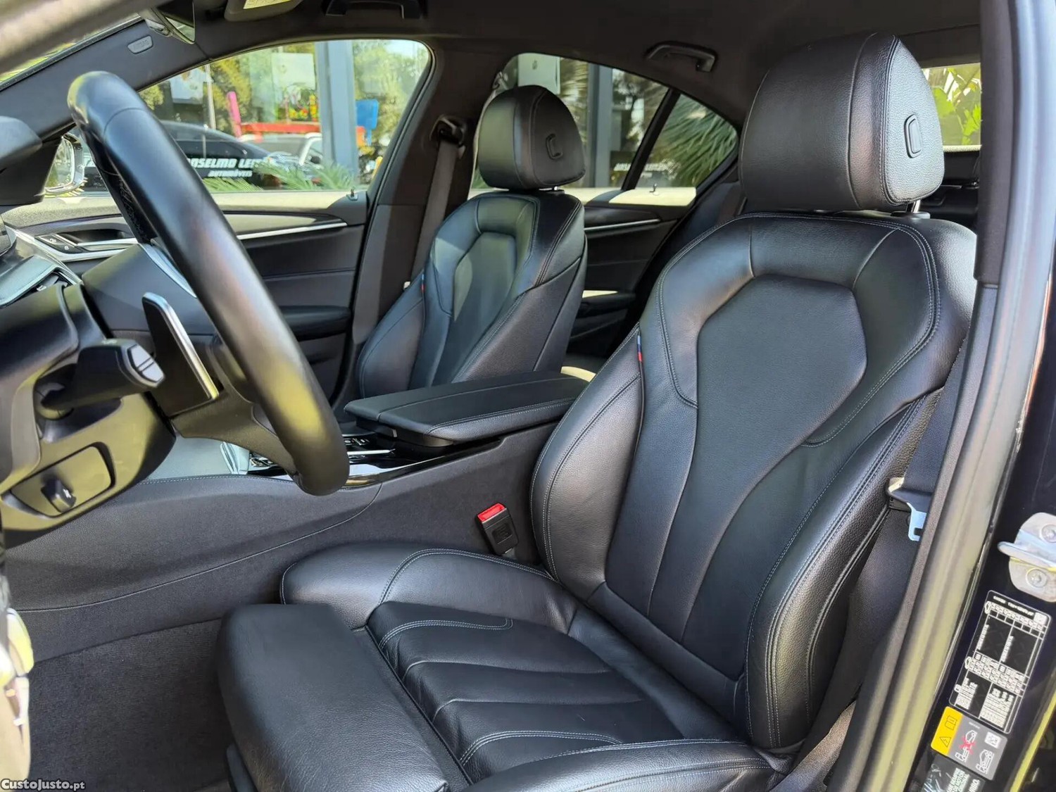BMW 520 e Pack M — fotografia 15