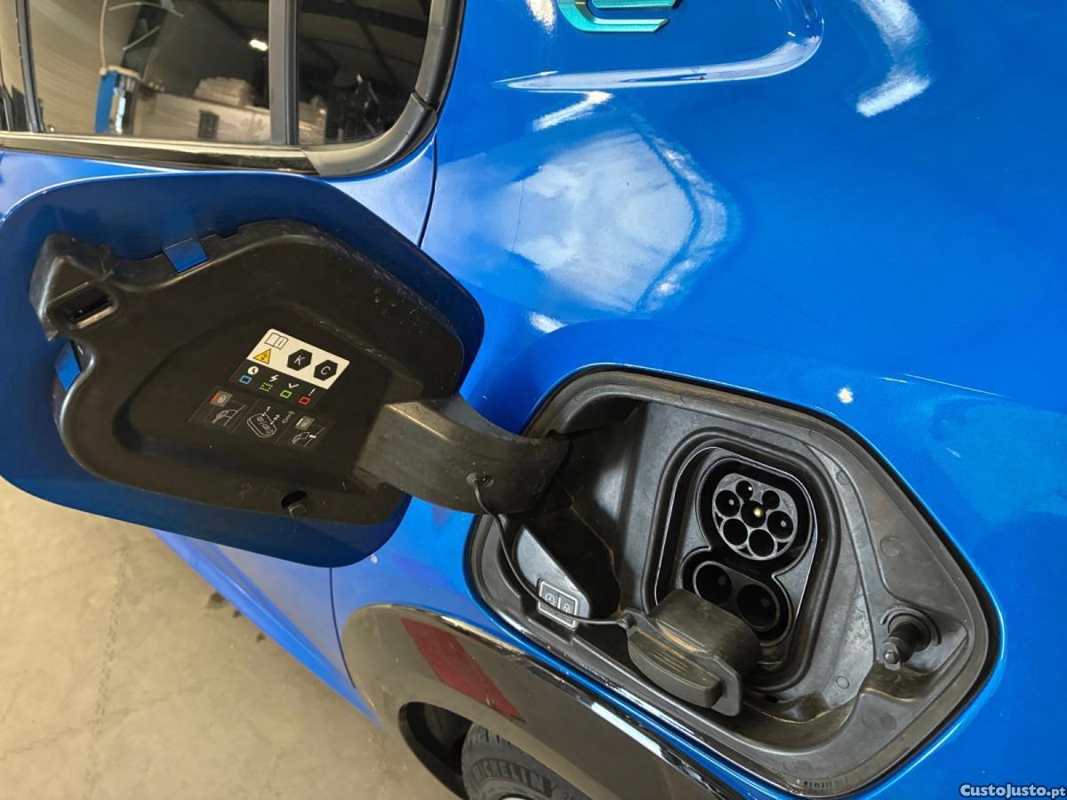 Peugeot 208 50 kWh GT — fotografia 2