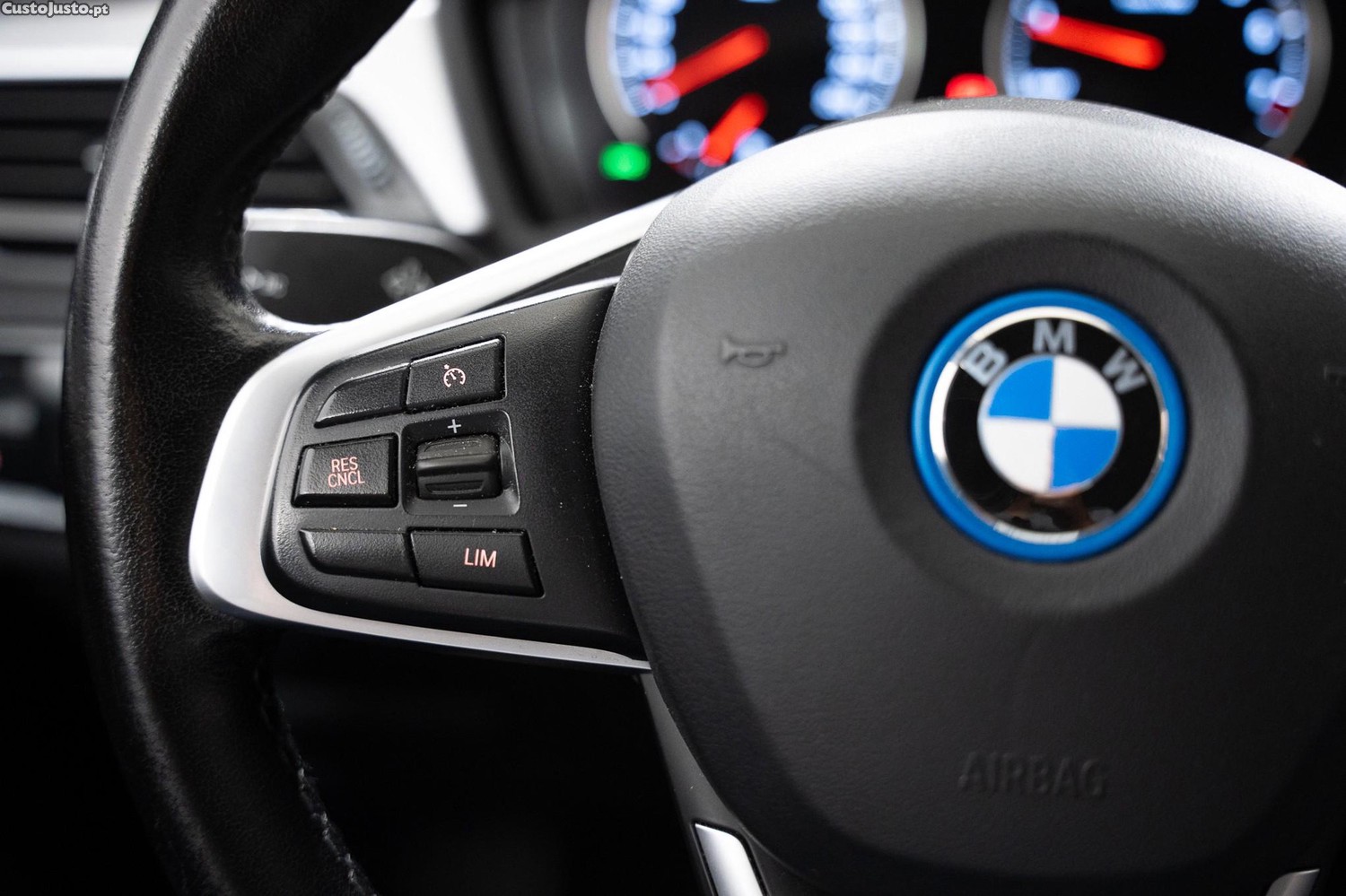BMW X1 25 e xDrive Corporate Edition — fotografia 17