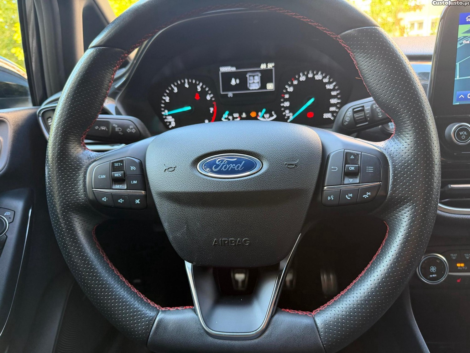 Ford Fiesta 1.0 EcoBoost S&S ST-LINE — fotografia 15