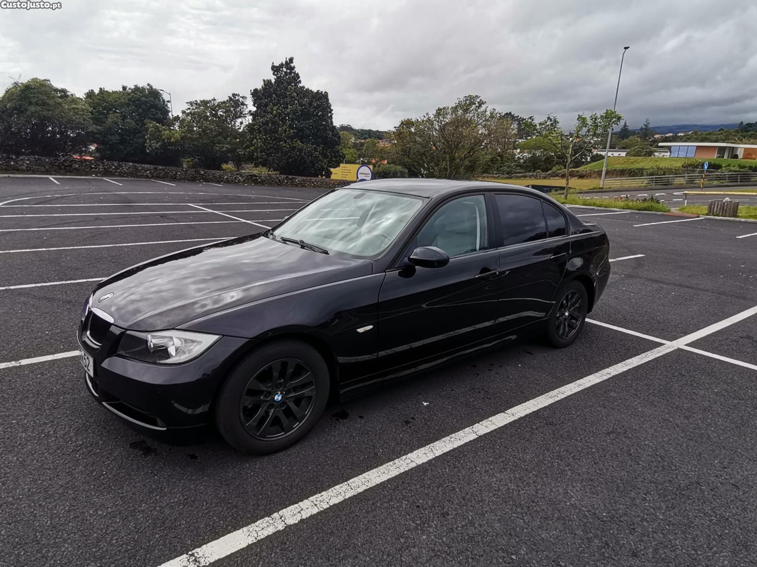 BMW 320 e90 — fotografia 4