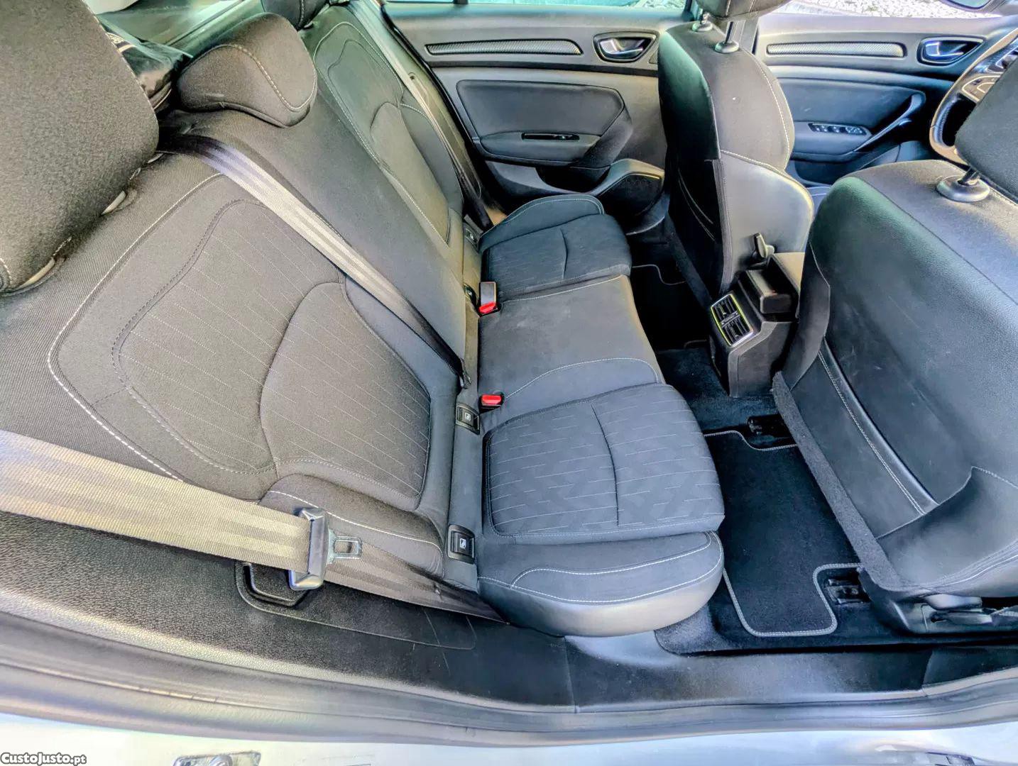 Renault Mégane 1.5 dci limited — fotografia 9