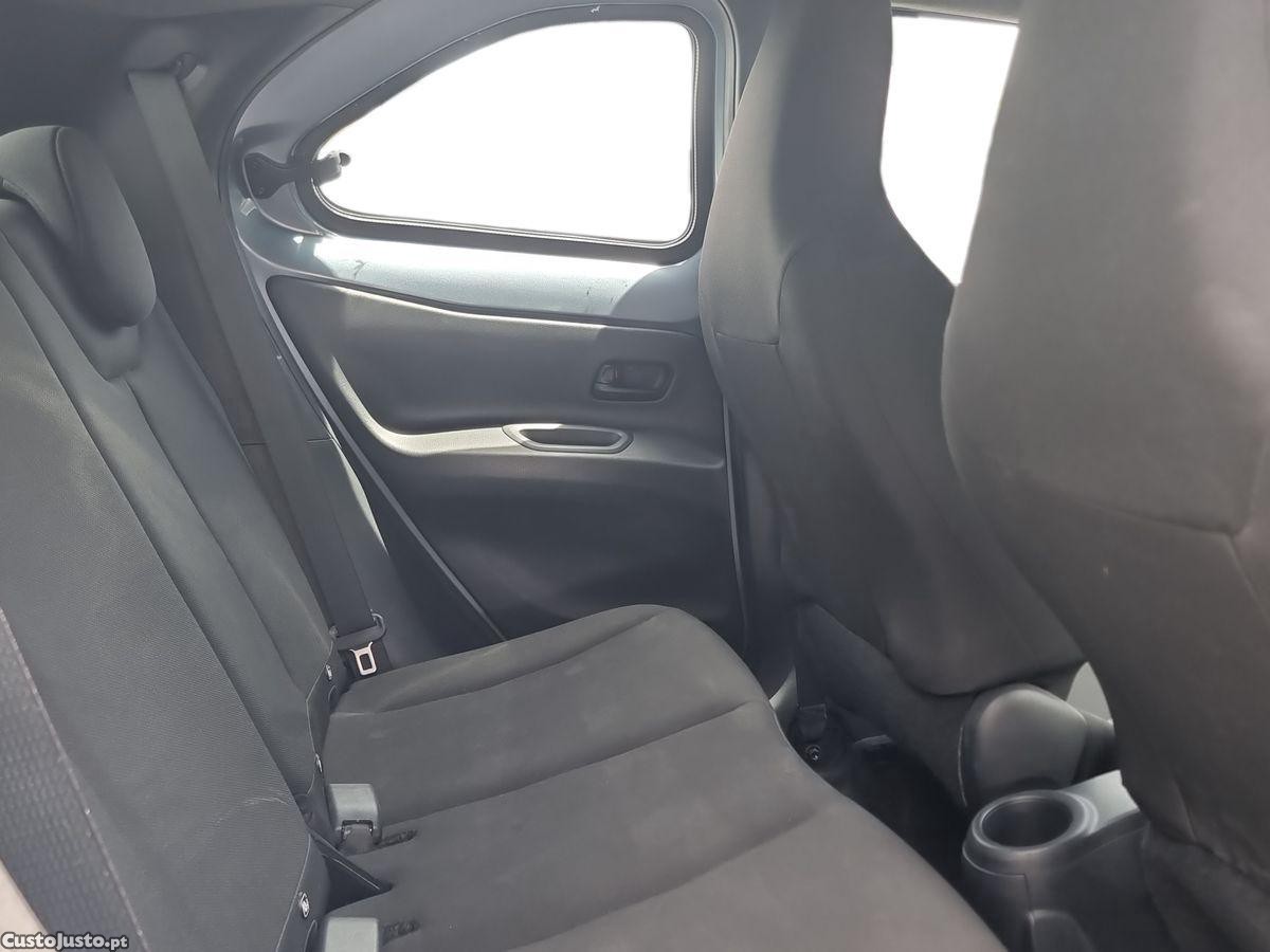 Toyota Aygo X 1.0 Play — fotografia 10