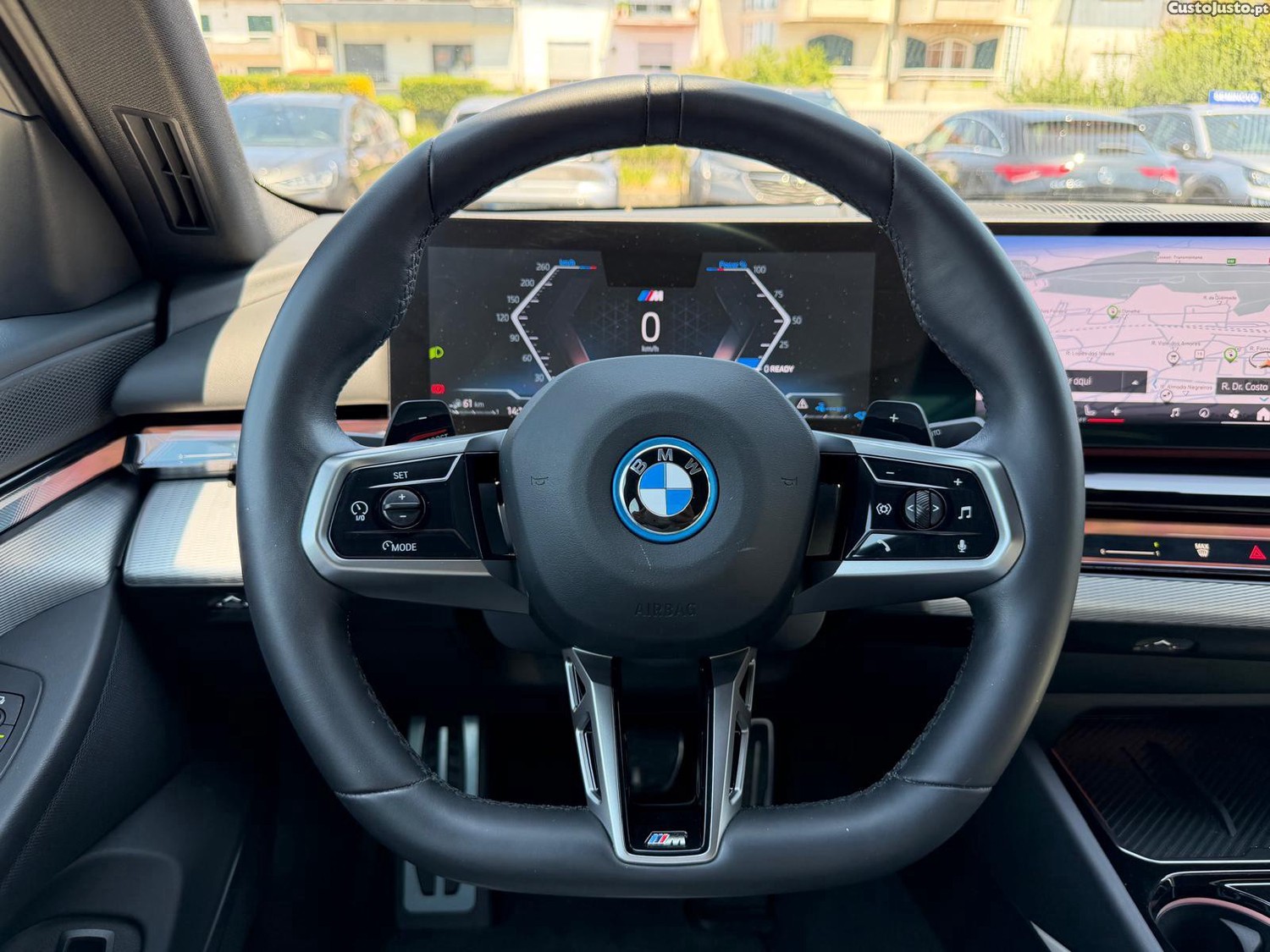 BMW 530 e Pack Desportivo M Pro — fotografia 5