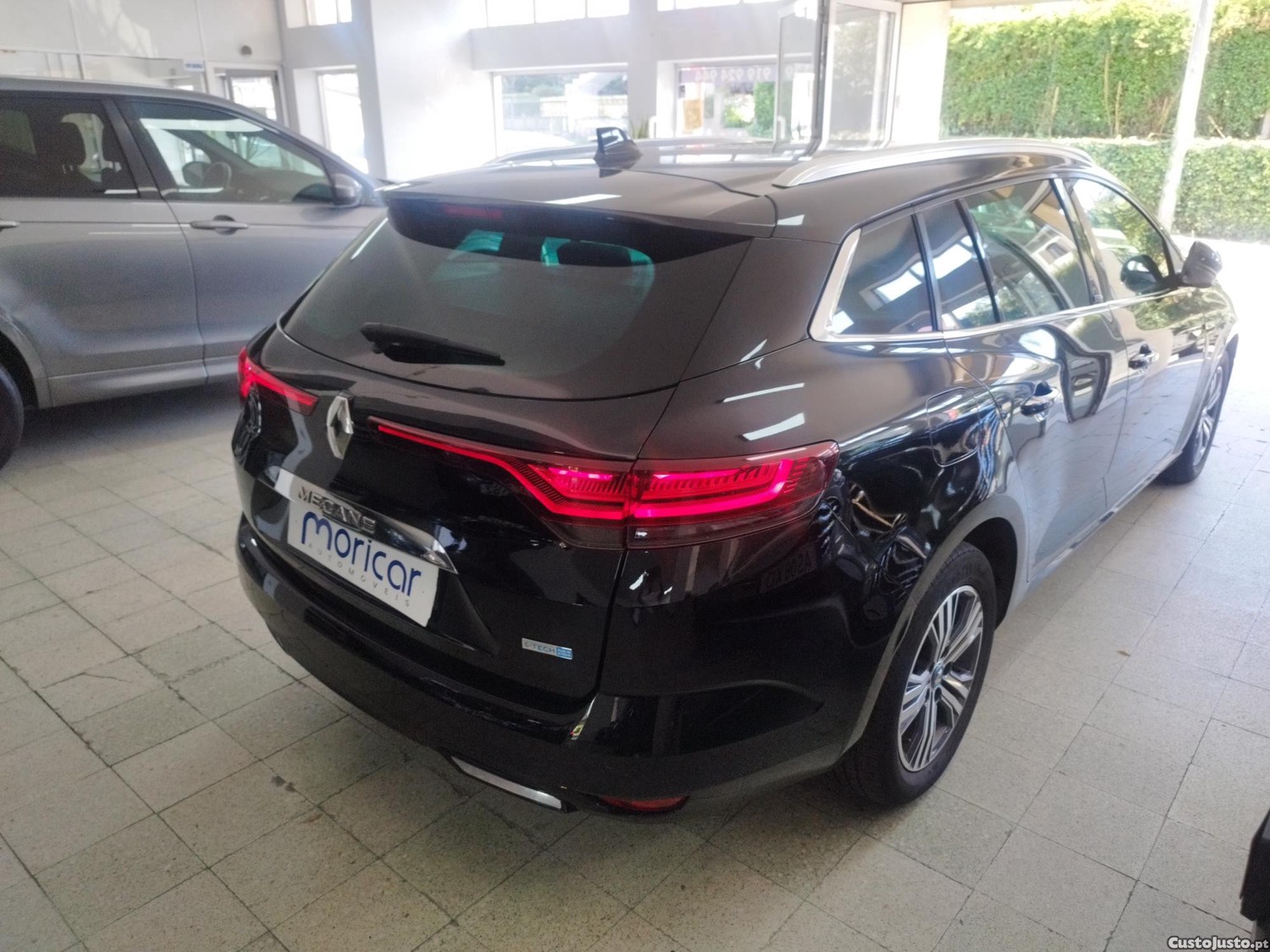 Renault Mégane sports tourer e-tech — fotografia 6