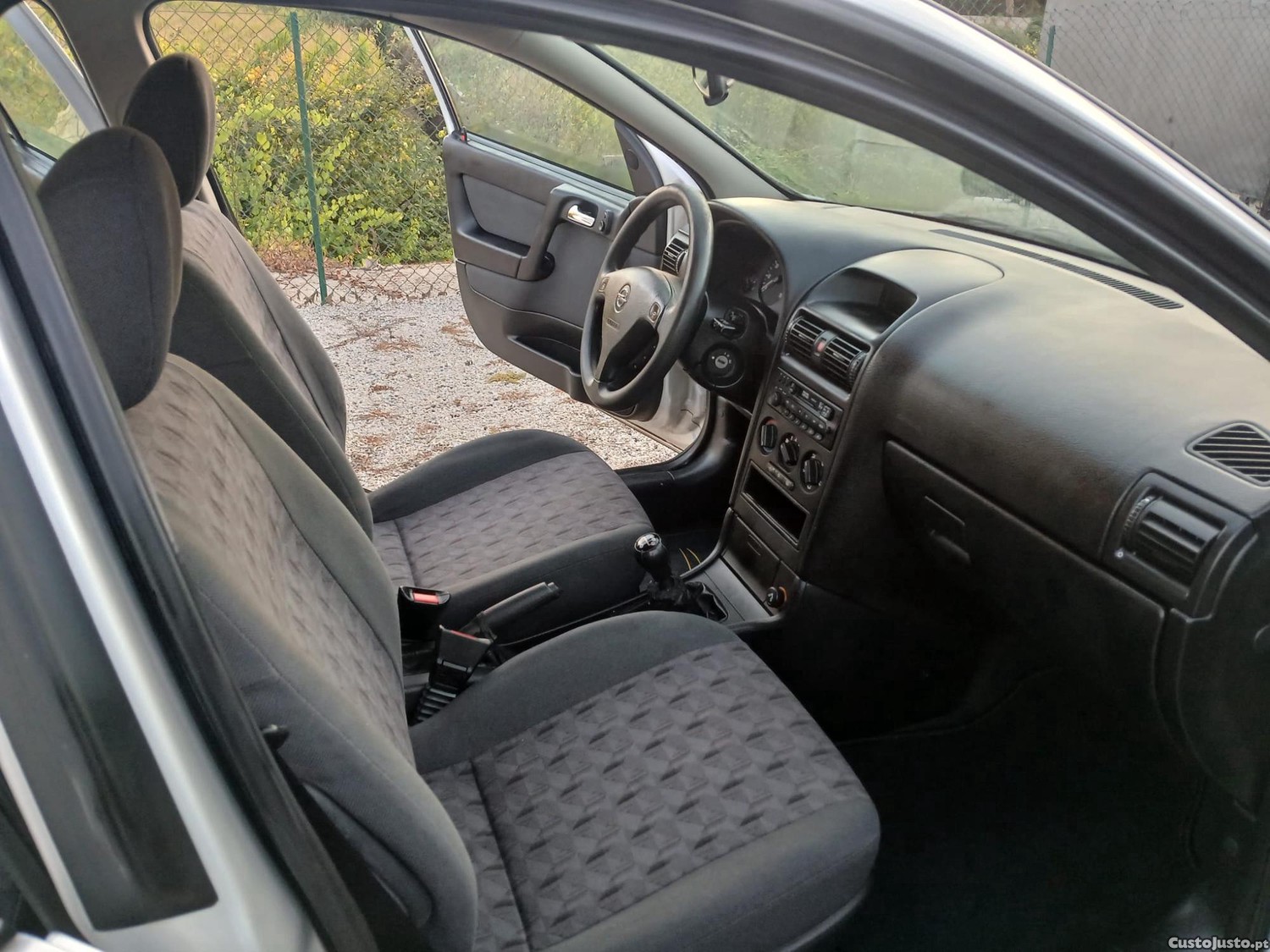Opel Astra 1.4 Veja! — fotografia 3