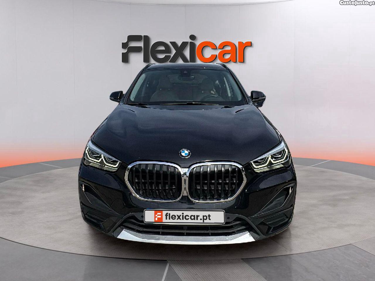 BMW X1 25 e xDrive — fotografia 15