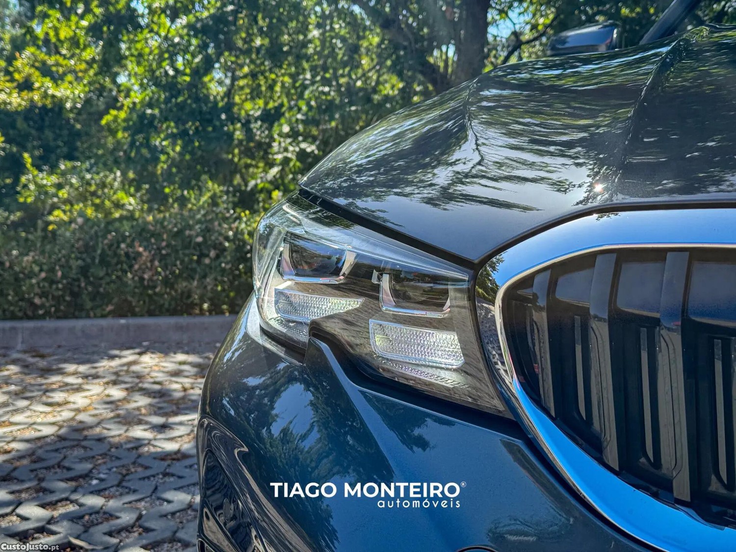 BMW 330 e Pack Desportivo M Auto — fotografia 3