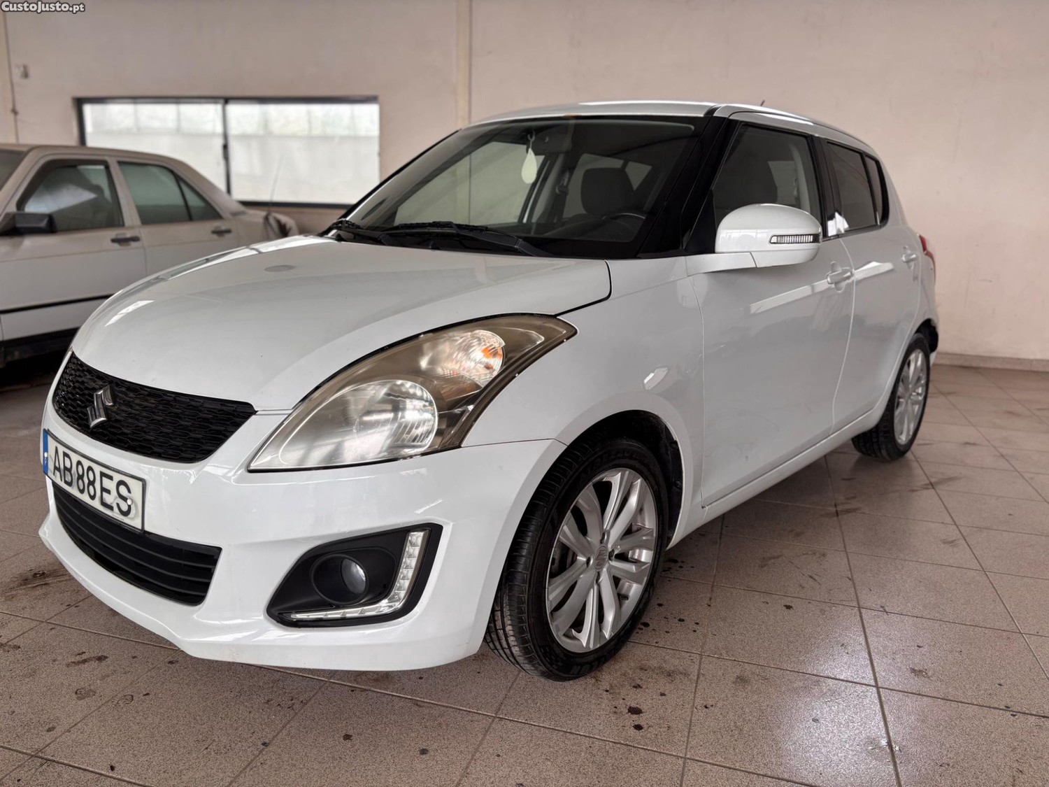 Suzuki Swift 2015 - 15 — photo 2
