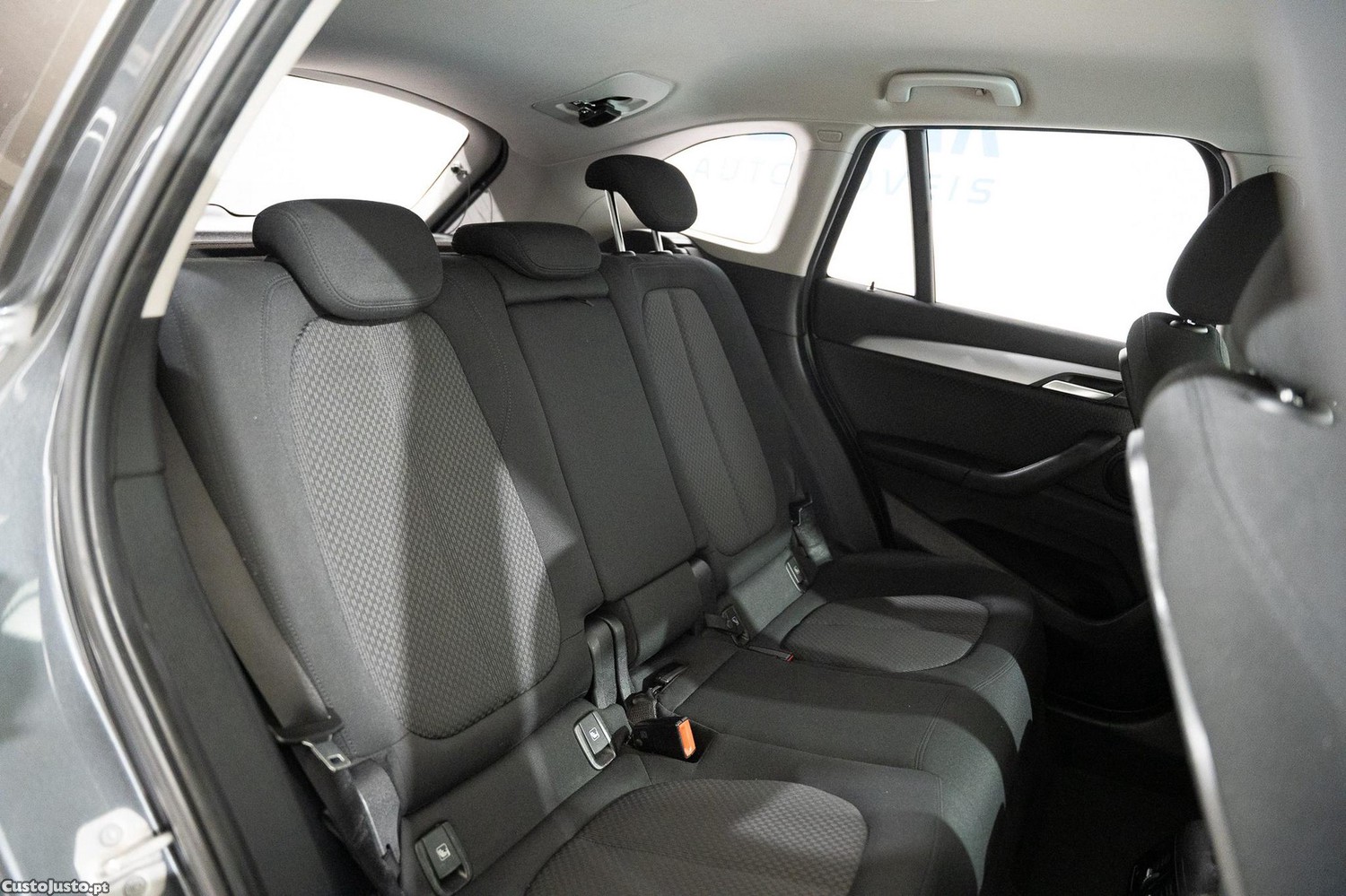 BMW X1 25 e xDrive Corporate Edition — fotografia 2