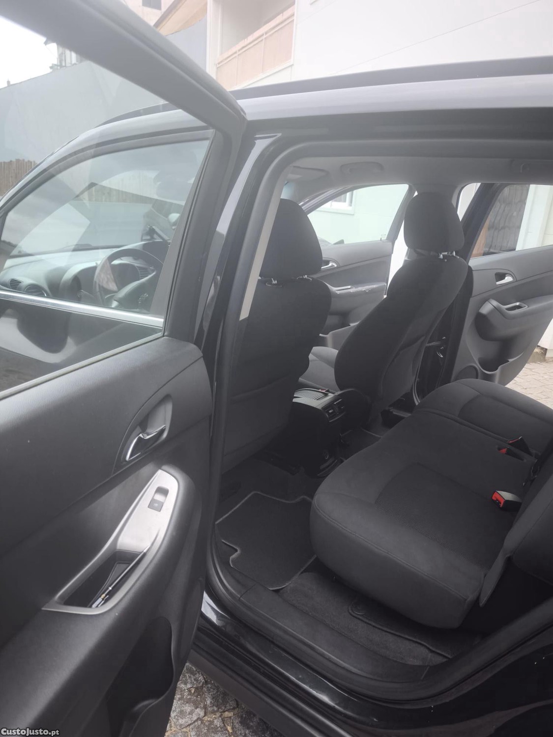 Chevrolet Orlando 2.0D — fotografia 3