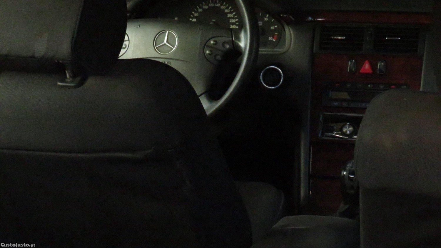 Mercedes-Benz E 270 CDI - 00 foto 2