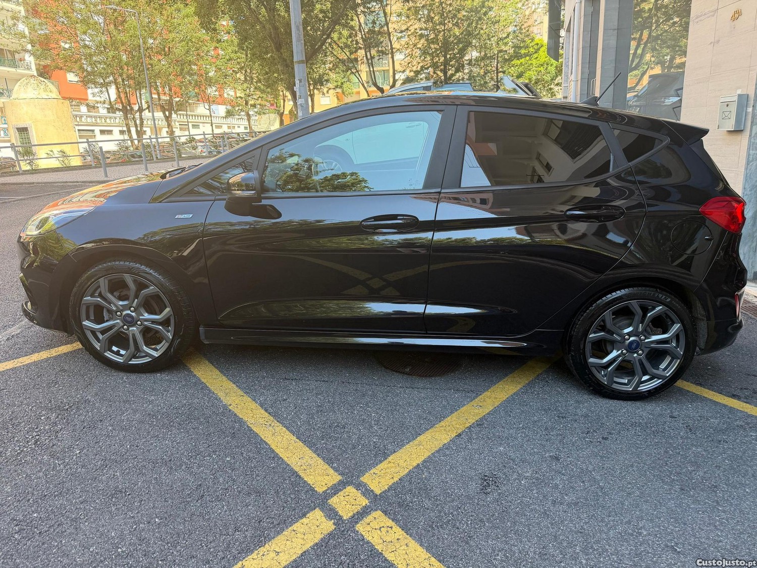 Ford Fiesta 1.0 EcoBoost S&S ST-LINE — fotografia 4