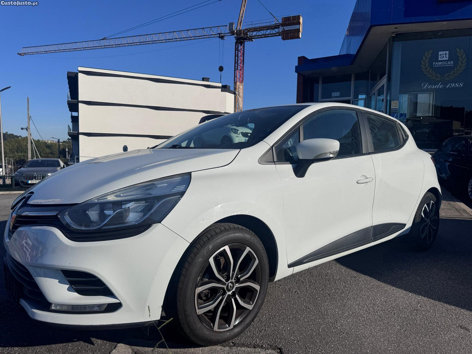 Renault Clio 0.9 TCE Limited — fotografia 9