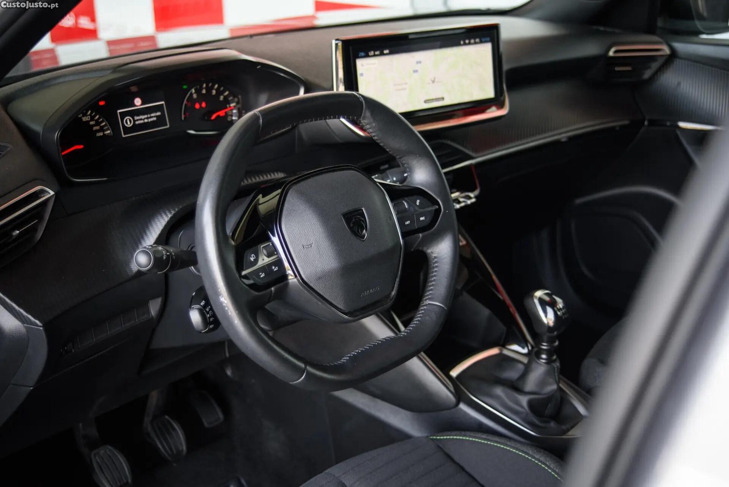 Peugeot 2008 1.2 PureTech Active — fotografia 10