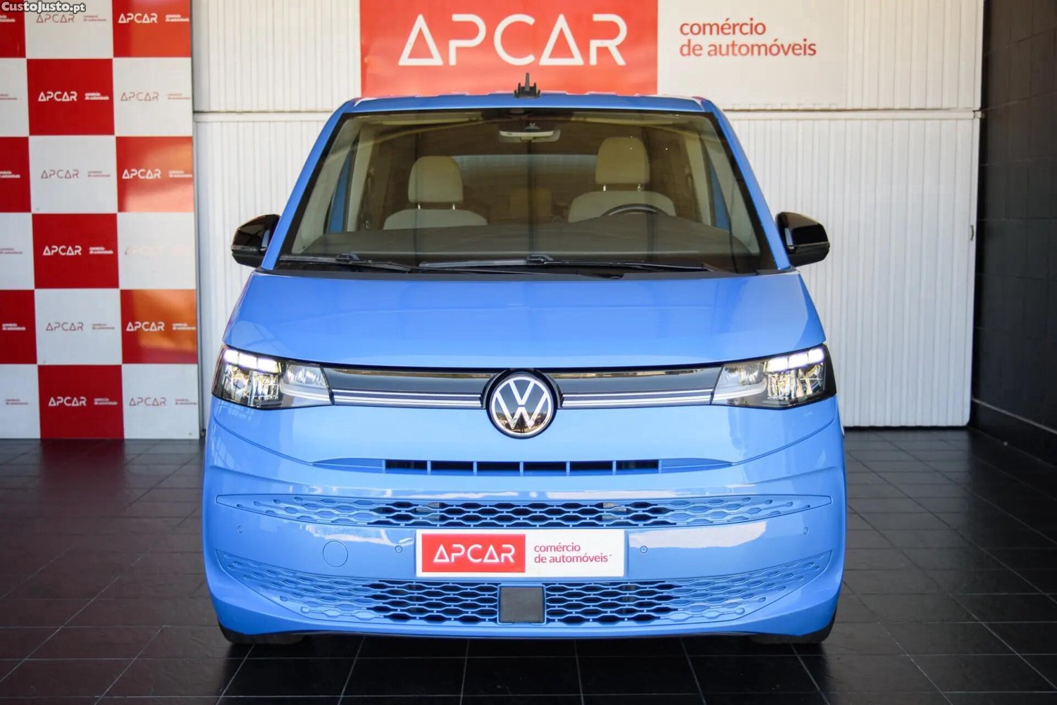 Volkswagen Multivan 1.4 TSI e-Hybrid Life DSG — fotografia 13