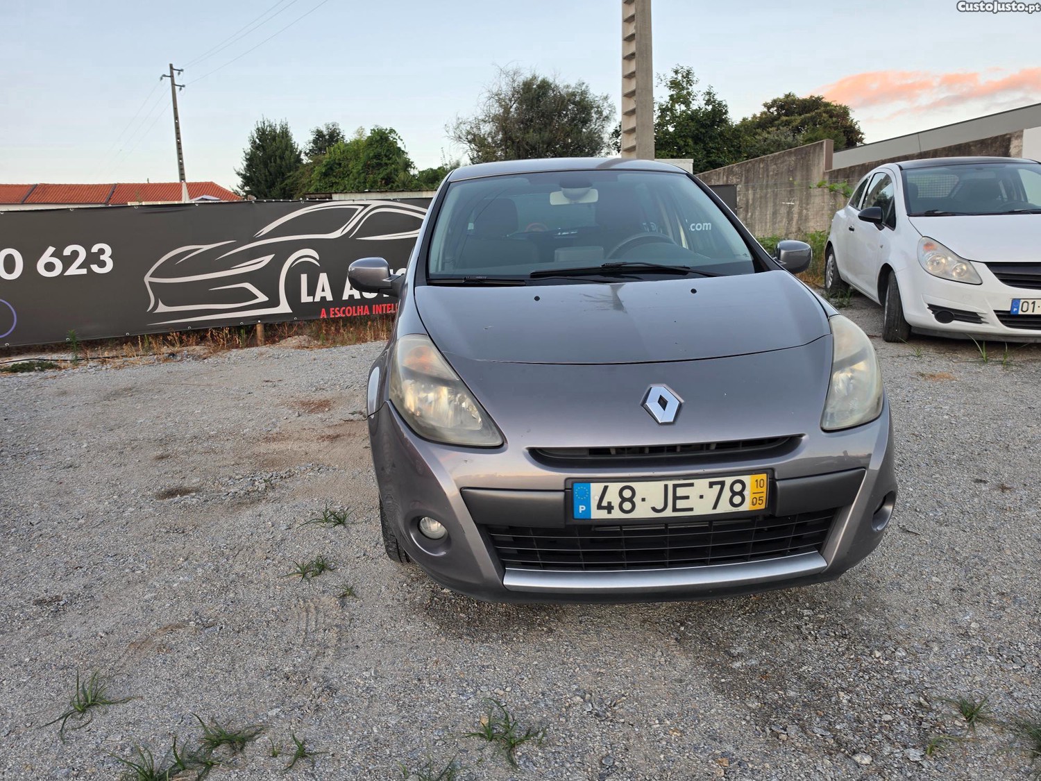 Renault Clio 1.2 16 VDinamique GPS muito novo — fotografia 17