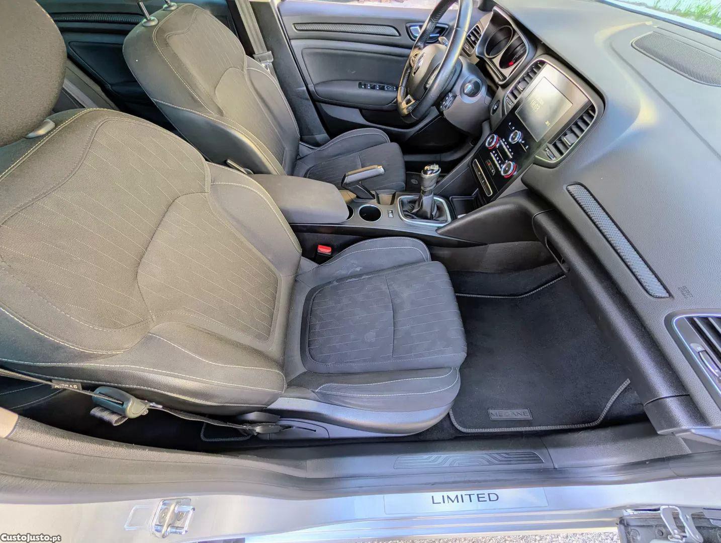 Renault Mégane 1.5 dci limited — fotografia 8