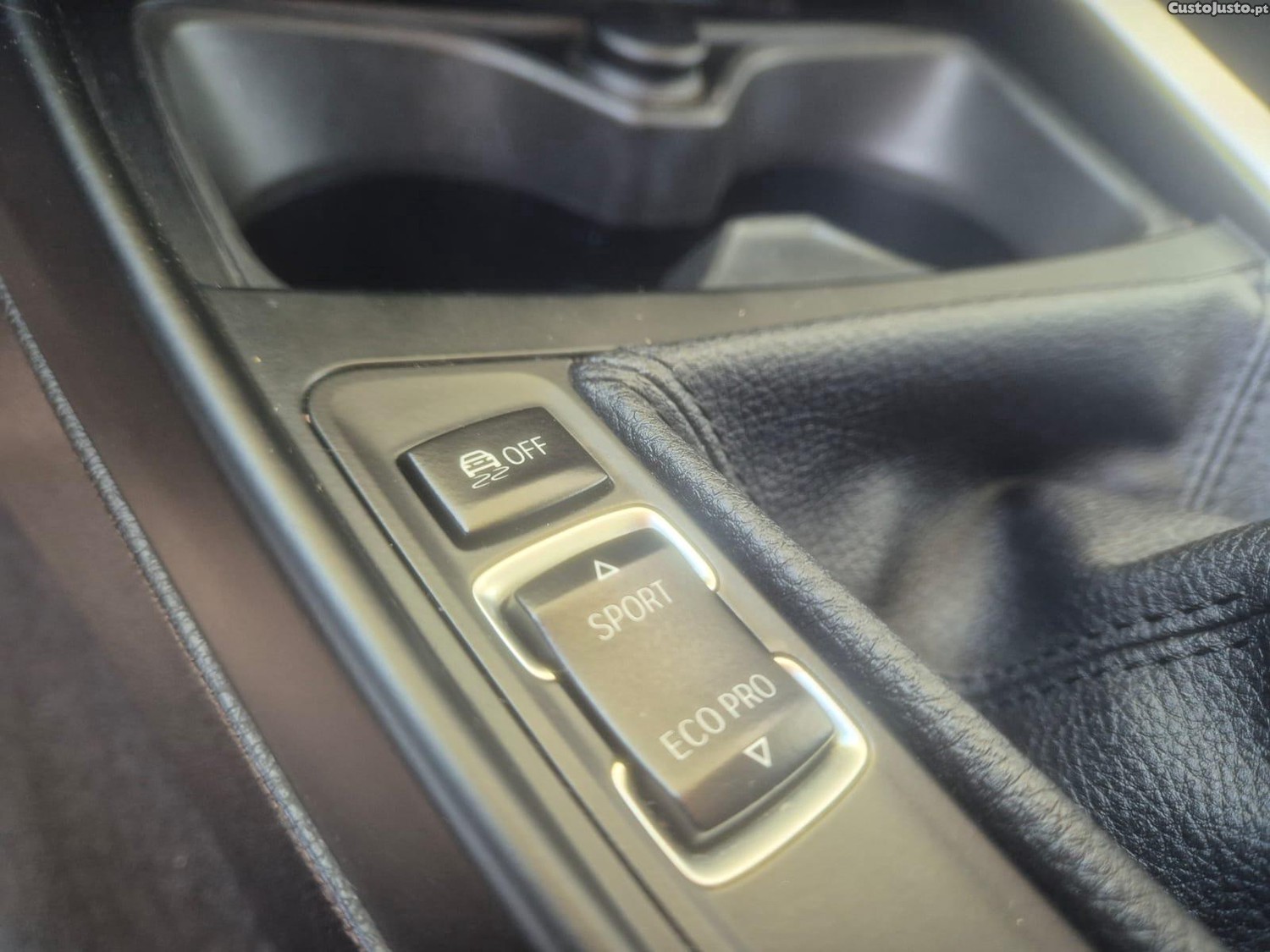 BMW 116 D — fotografia 8