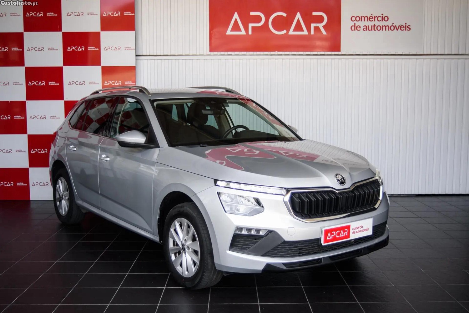 Skoda Kamiq 1.0 TSI Ambition DSG — fotografia 11